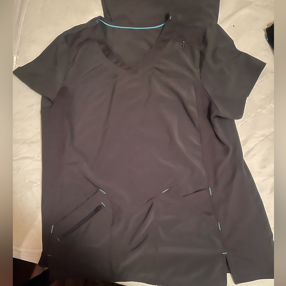 Scrubstar Gray Scrub Top and scrub pants